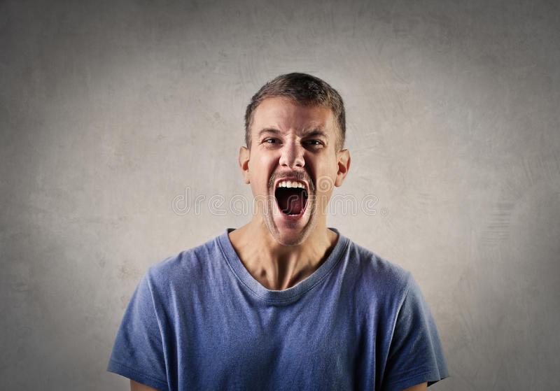 梦见呼喊 喊叫是什么意思