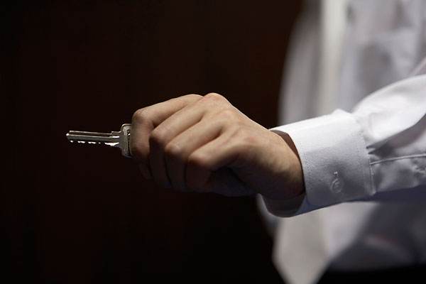 梦见追赶小偷至热闹的集市而失去踪影是什么意思