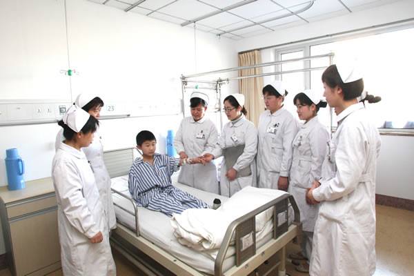 还没结婚的人梦见护士是什么意思