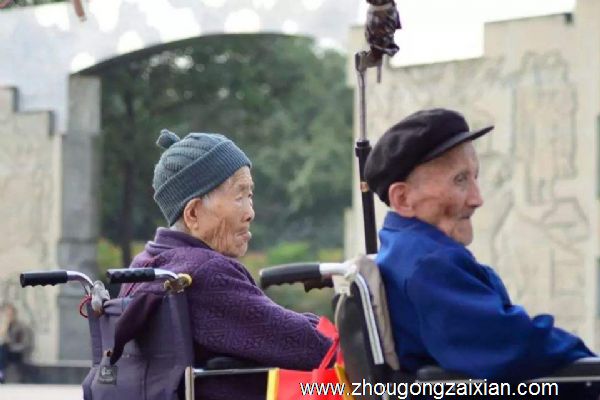 梦见外婆卖菜是什么意思