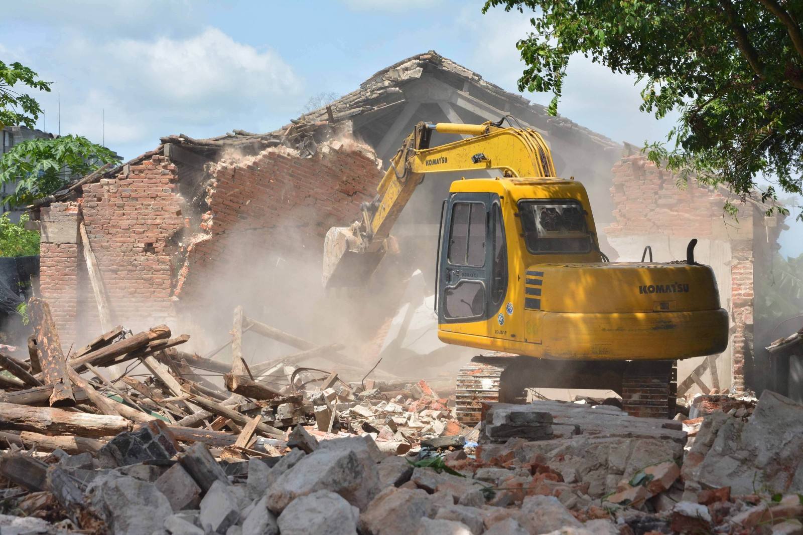 梦见房子被破坏是什么意思