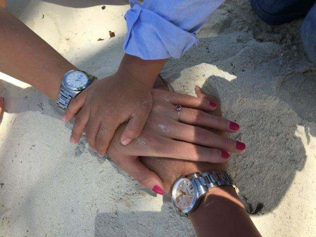 梦见自己三只手是什么意思