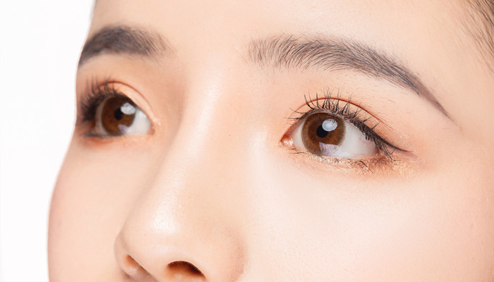 梦见眼睛睁不开看不清东西是什么意思