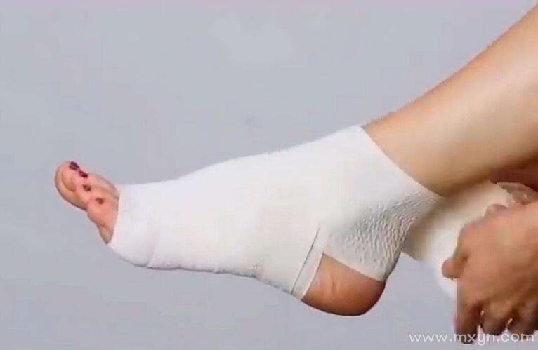 梦见自己脚底出血是什么意思