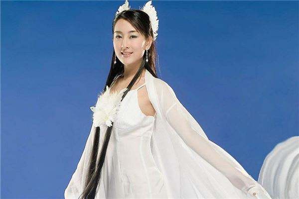 梦见自己穿白色衣服是什么意思