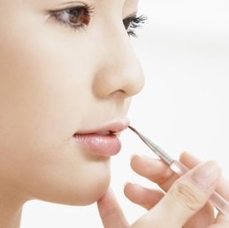 梦见和朋友一起化妆