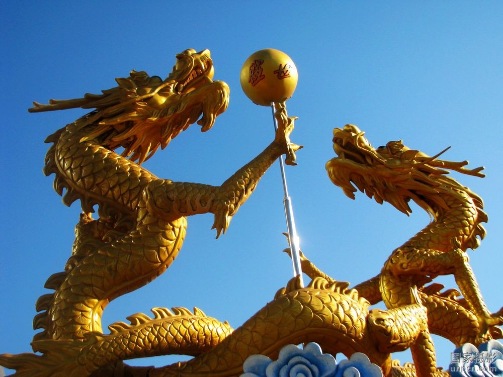 梦见龙的摆件是什么意思