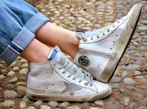 梦见捡别人的鞋子穿是什么意思