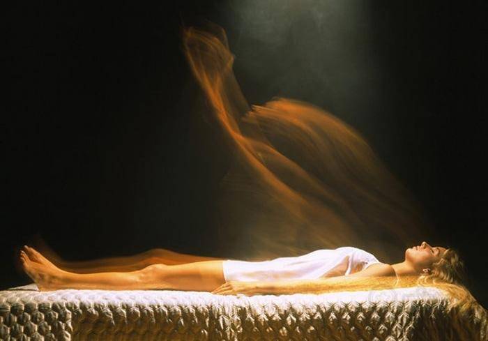 梦见死人说他没死是什么意思