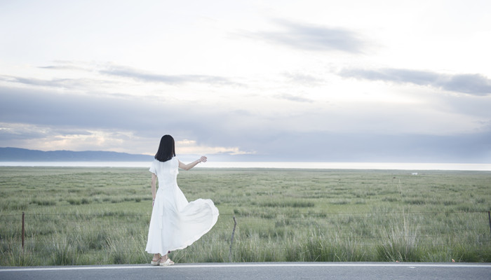 梦见白裙子是什么意思