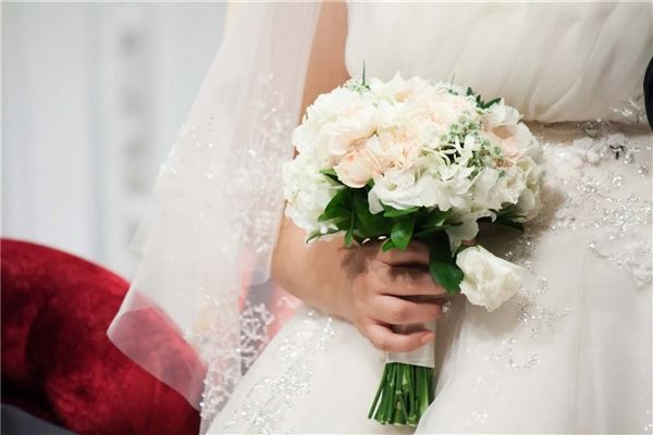 梦见领导结婚是什么意思