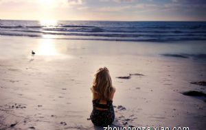 哪些天生眼神迷人的生肖女