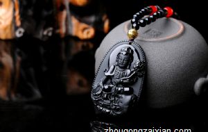 生肖属蛇的本命佛是什么