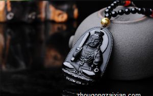 生肖属鸡的本命佛是什么