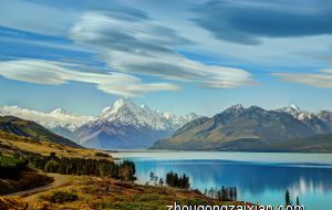 属兔什么颜色车最吉利 开什么颜色的车最好