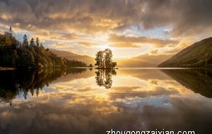 属狗的三合生肖是什么 