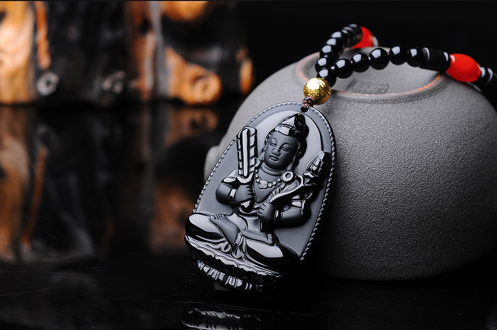 生肖属牛的本命佛是什么