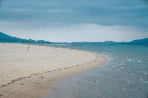 属鸡男人想放弃婚姻的表现